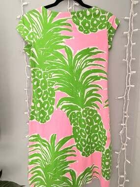 Lilly Pulitzer Loren Shift Dress in Pink and Green Flamenco Pineapple Print